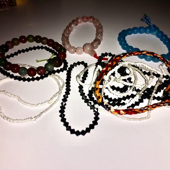Bundle of Fashion Jewelry Bead Bracelets - Picture 1 of 6